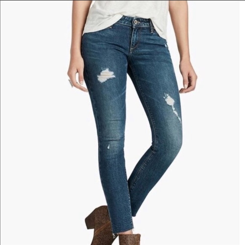 Lucky Brand Lolita Skinny Distressed Dark Sz 29/8